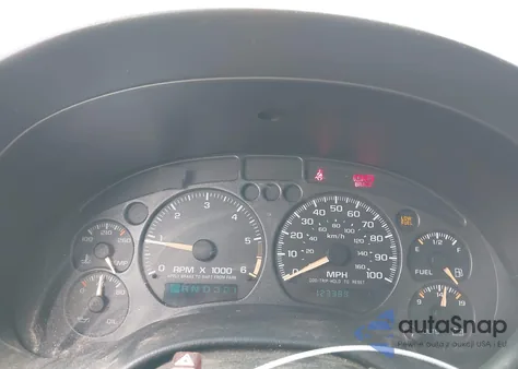 2002 GMC Sonoma Sls z USA, uszkodzony, nr VIN 1GTCS19W228164679